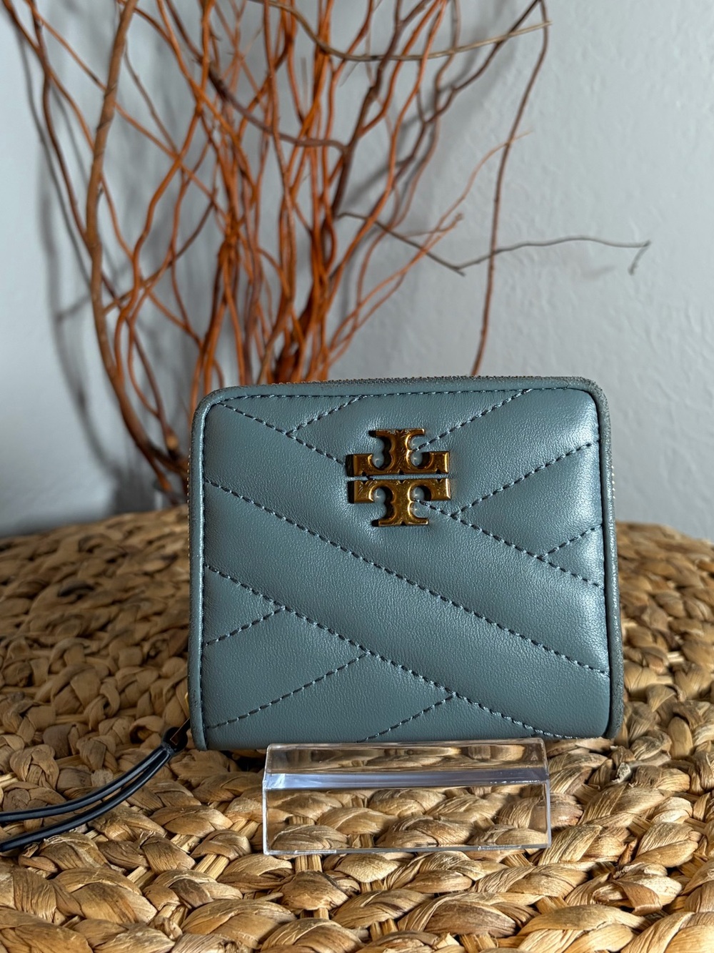 TORY BURCH QUILTED ZIP WALLET